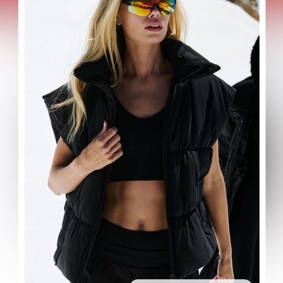 Alo Puffer Vest - Picture 2 of 6